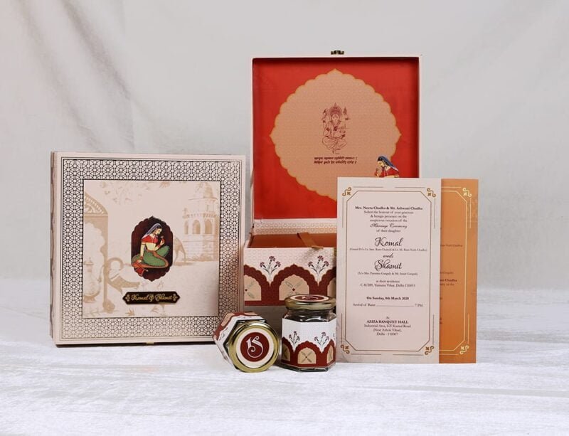 Royal Art Designer Collectible Exclusive Wedding Invitaion Box